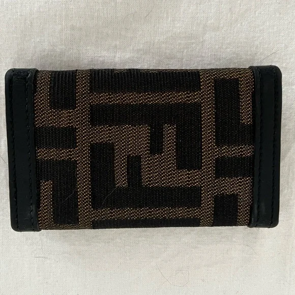 FENDI Zucca Canvas 4-Hook Key Holder Tobacco & Black COA Card Authentic Vintage